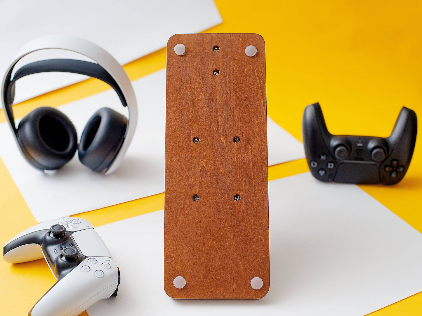 Teen Boy Gifts | Xbox / PS5 Controller Stand - Walnut - Madeset