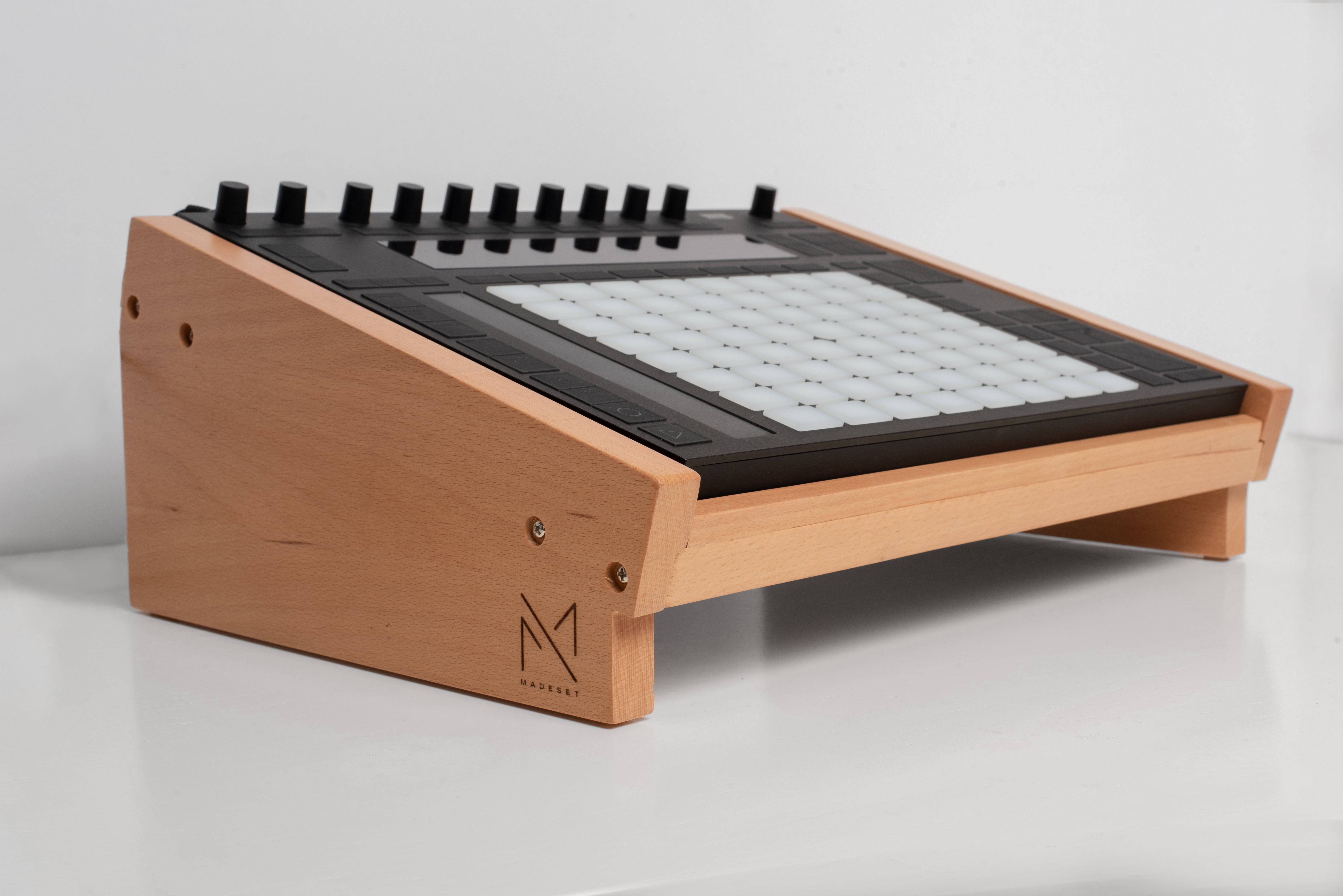 Push Button Stand Ableton Push Stand - Oak – Madeset