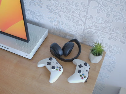 Teen Boy Gifts | Xbox / PS5 Controller Stand - Walnut